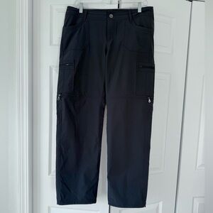 KUHL Women's Horizon Convertible Pants in black‎ size 12 short